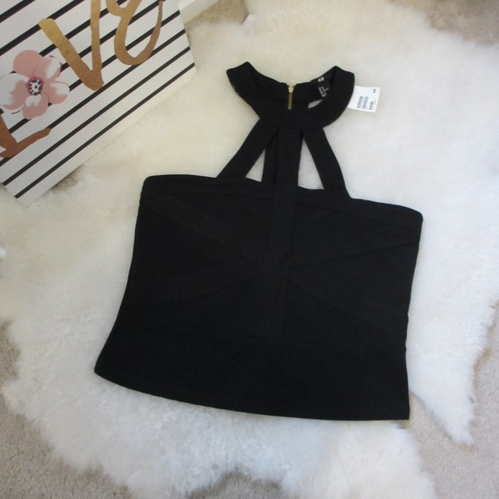 Sexy Crop top Neck Cut out